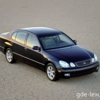 : Lexus GS300 спереди, сбоку