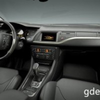 : Citroen C5 передняя панель