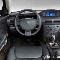 : Citroen C6 руль