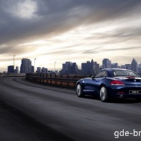 : BMW Z4 сзади, сбоку