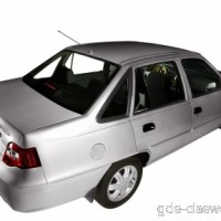 : Daewoo Nexia сбоку