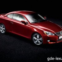 : Lexus IS250с сбоку, спереди