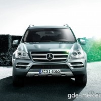 : Mercedes GL-сlass спереди