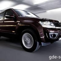 : Suzuki Grand Vitara сбоку-спереди