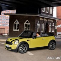 : фото MINI Cooper S cabrio сбоку