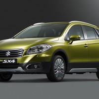 : фото Сузуки SX4 нью спереди, сбоку