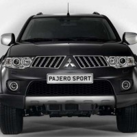 : фото Mitsubishi Pajero Sport спереди