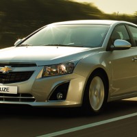 : Chevrolet Cruze хетчбэк спереди