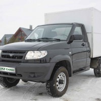 : UAZ Cargo вид спереди