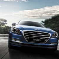 Hyundai Genesis: спереди