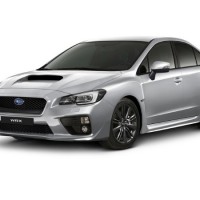 Subaru WRX: спереди слева