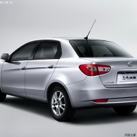 Dongfeng S30: сзади слева