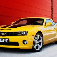 Chevrolet Camaro: спереди слева