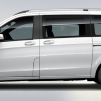 Mercedes V-klass: слева сбоку