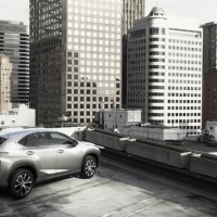 Lexus NX200t: сзади справа