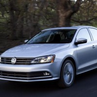 Volkswagen Jetta: слева спереди