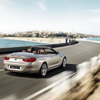 BMW 6ER cabrio: сзади справа